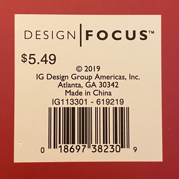 Design Focus I Holiday Gift Box I Happy Holidays Square Empty Gift Box - Picture 11 of 16